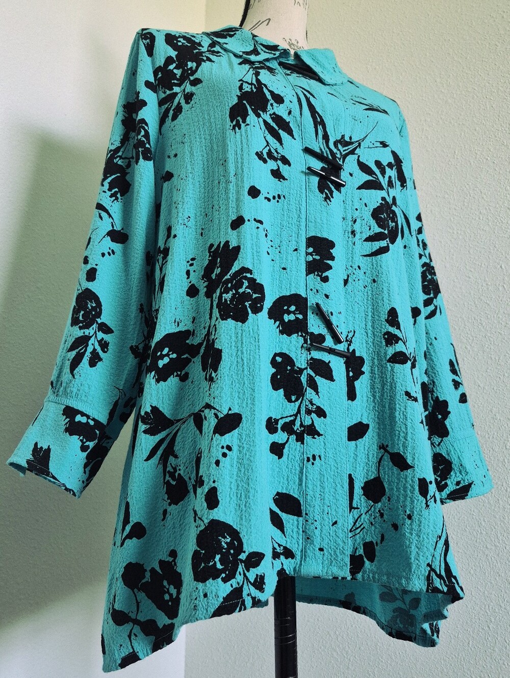 Ali Miles Floral green toggle button tunic Crinkle shirt size M Abstract artsy - Picture 6 of 16